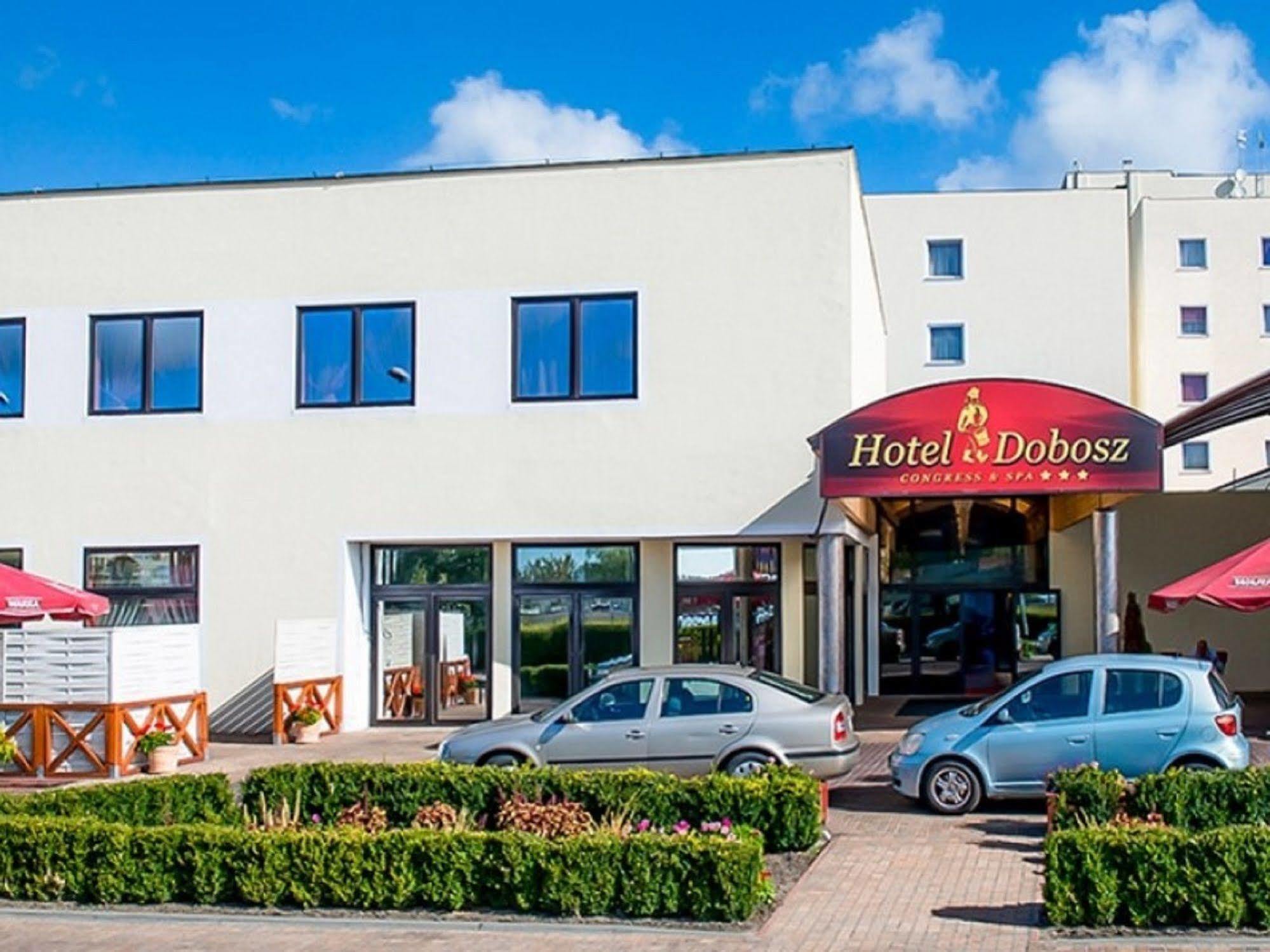 Hotel Dobosz Police Εξωτερικό φωτογραφία