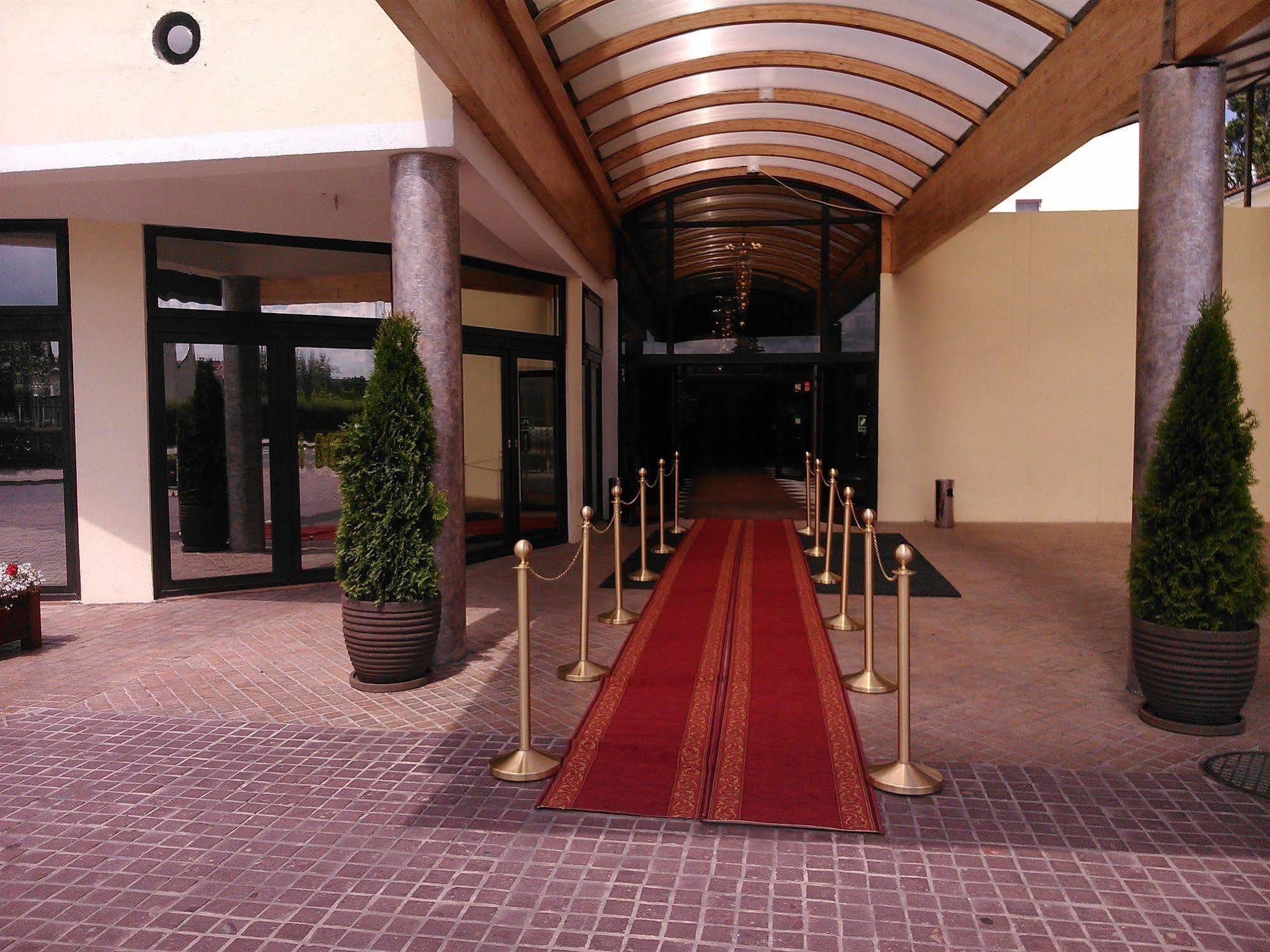 Hotel Dobosz Police Εξωτερικό φωτογραφία